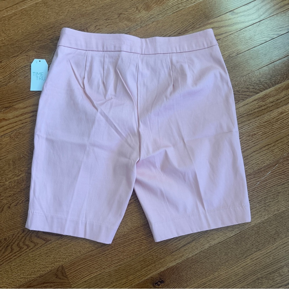 NWT! Women's Rose Pink Shorts - Picture 3 of 8
